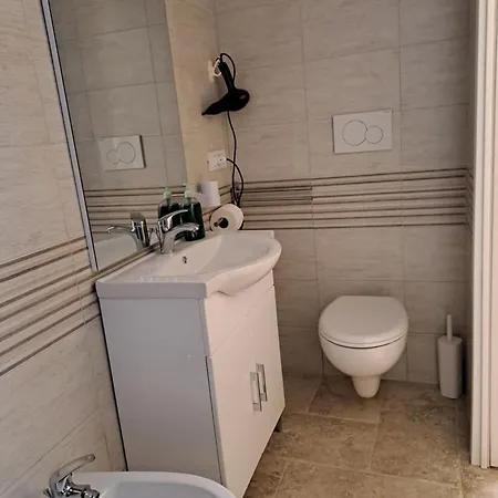 Il Quinto Conte - Vicinanze Policlinico