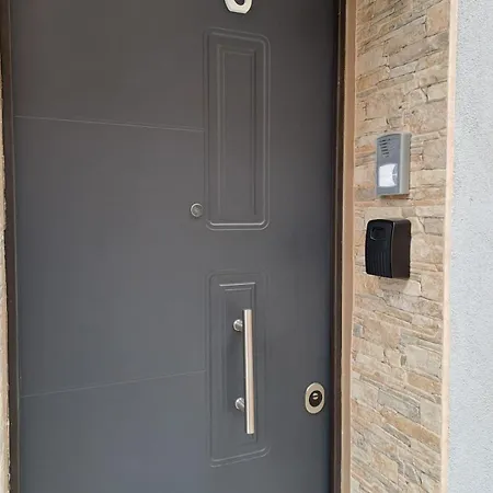 Nocleg ze śniadaniem Il Quinto Conte - Vicinanze Policlinico 3*